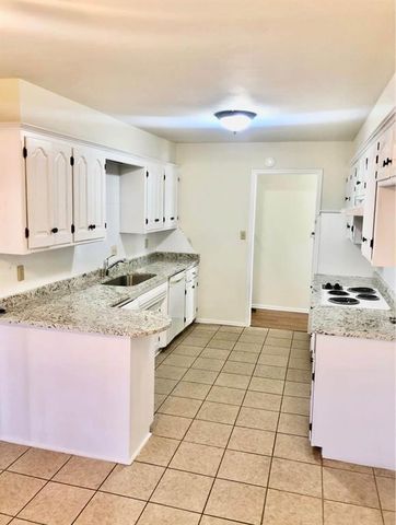 3648 Rolling Lane, Oklahoma City, OK 73110