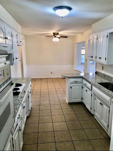 3648 Rolling Lane, Oklahoma City, OK 73110
