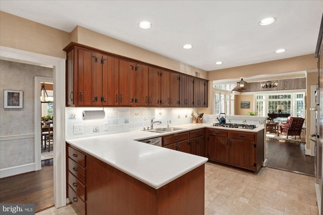 6420 BROOKSIDE DR, Chevy Chase, MD 20815