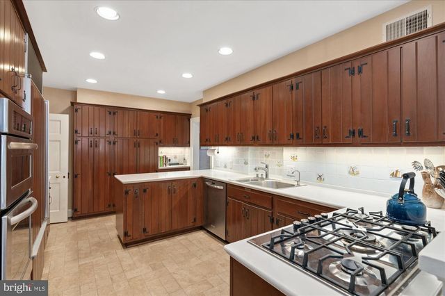 6420 BROOKSIDE DR, Chevy Chase, MD 20815