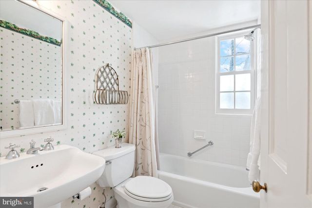 6420 BROOKSIDE DR, Chevy Chase, MD 20815