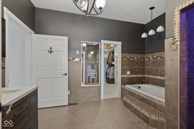215 N Arsenal Avenue, Indianapolis, IN 46201
