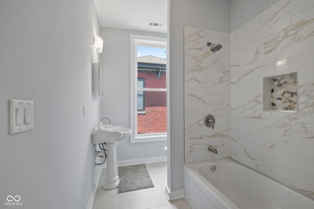 215 N Arsenal Avenue, Indianapolis, IN 46201