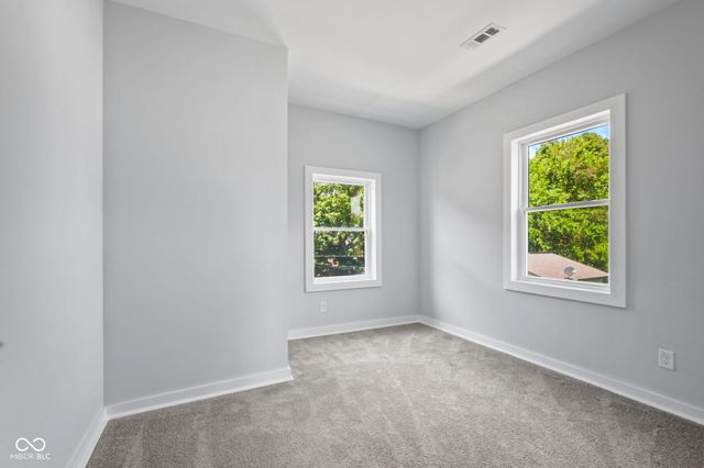 215 N Arsenal Avenue, Indianapolis, IN 46201