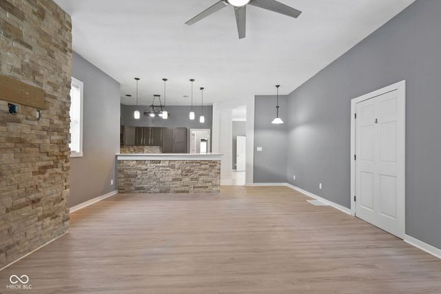 215 N Arsenal Avenue, Indianapolis, IN 46201