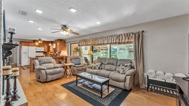 4044 THE FENWAY, Mulberry, FL 33860