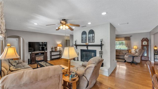 4044 THE FENWAY, Mulberry, FL 33860