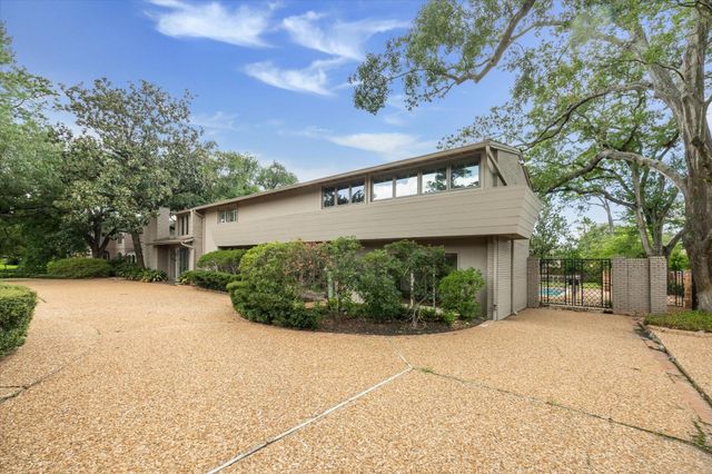 626 Rocky River Road, Houston, TX 77056