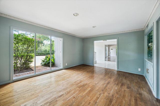 626 Rocky River Road, Houston, TX 77056