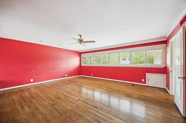 626 Rocky River Road, Houston, TX 77056