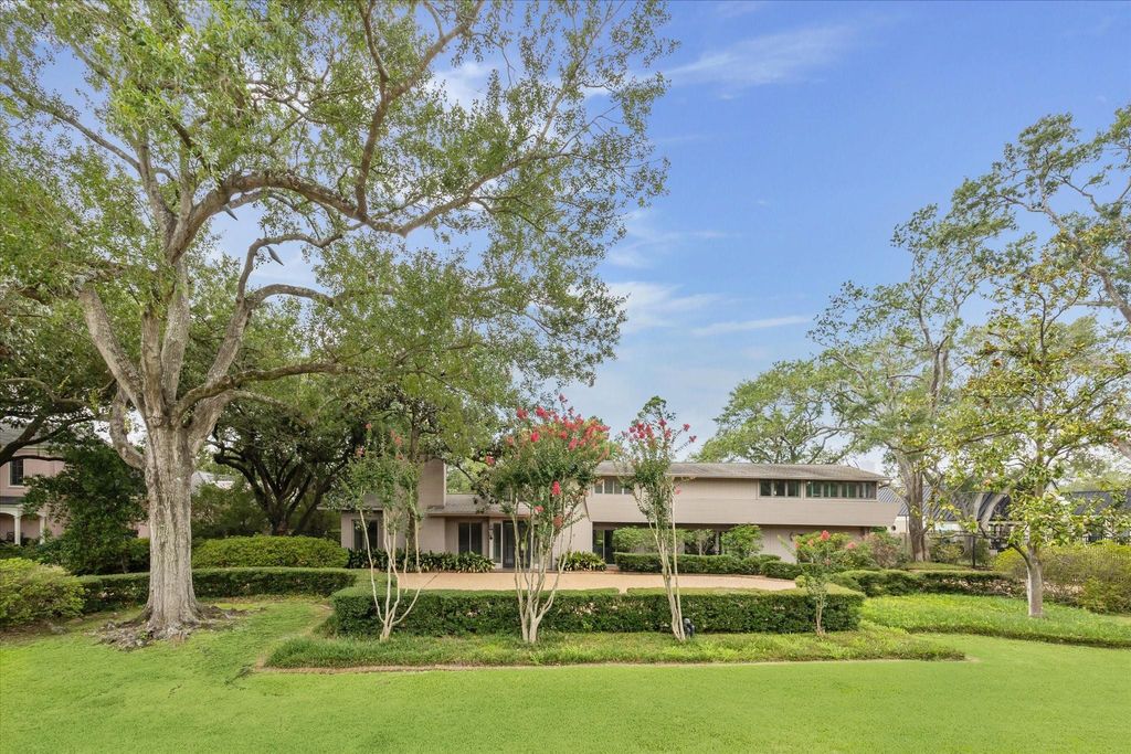 626 Rocky River Road, Houston, TX 77056