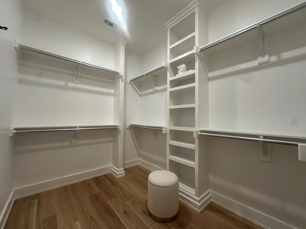 Image 15 of property listing at 3604 Grandview Dr, San Angelo, TX 76904