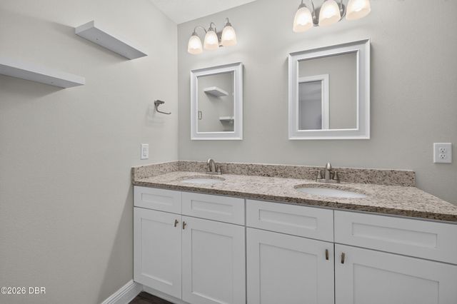 1405 E Voorhis Avenue, Deland, FL 32724
