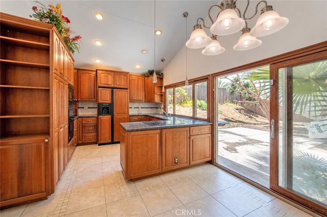 25572 Gloriosa Dr, Mission Viejo, CA 92691