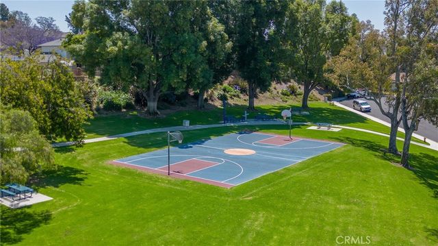25572 Gloriosa Dr, Mission Viejo, CA 92691