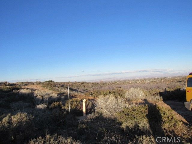 0 Flowerfield, Phelan, CA 92371