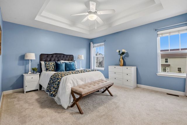 2843 Sweet Clover Way, Wauconda, IL 60084