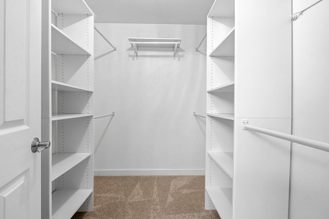 2843 Sweet Clover Way, Wauconda, IL 60084