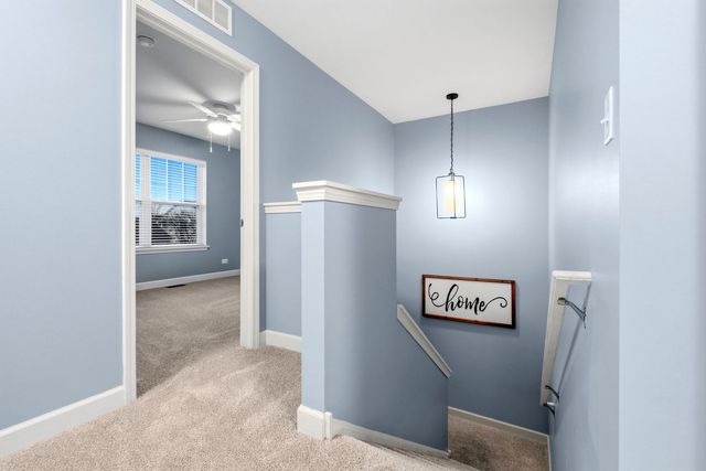 2843 Sweet Clover Way, Wauconda, IL 60084