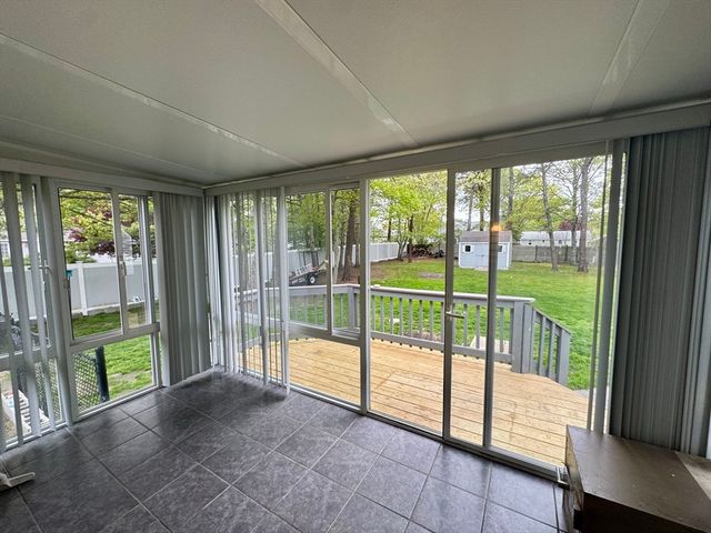 216 Cranberry Ln, Yarmouth, MA 02664