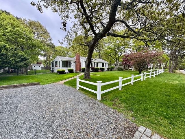 216 Cranberry Ln, Yarmouth, MA 02664