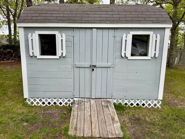 216 Cranberry Ln, Yarmouth, MA 02664