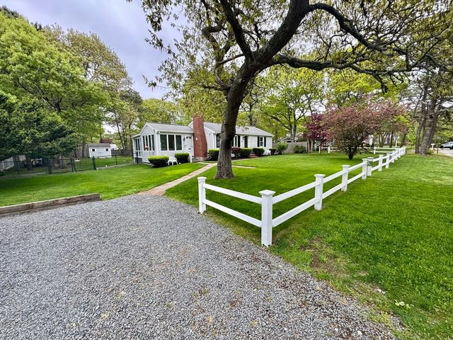 216 Cranberry Ln, Yarmouth, MA 02664