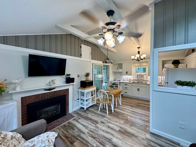 216 Cranberry Ln, Yarmouth, MA 02664