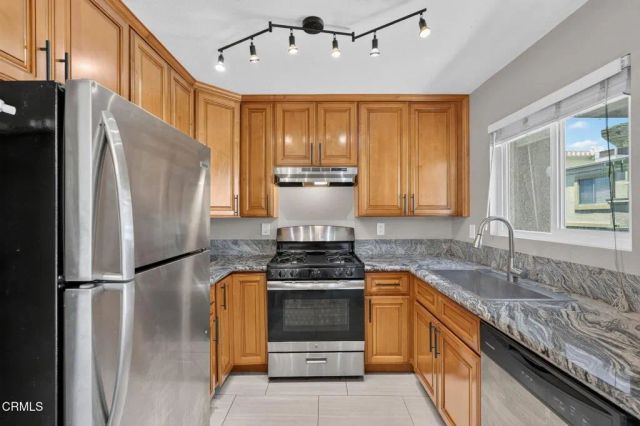 8396 Sunset Trail Place F, Rancho Cucamonga, CA 91730