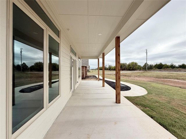 9676 Bryan Road, Shawnee, OK 74804