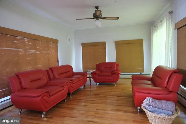 6441 WOODBINE RD, Woodbine, MD 21797