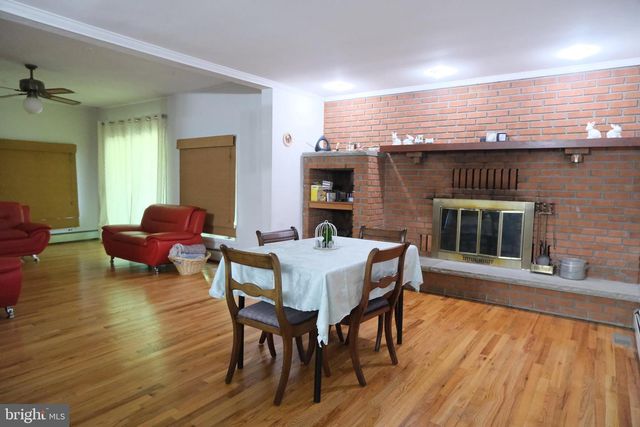 6441 WOODBINE RD, Woodbine, MD 21797