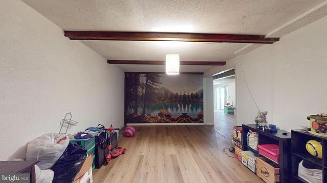 6441 WOODBINE RD, Woodbine, MD 21797