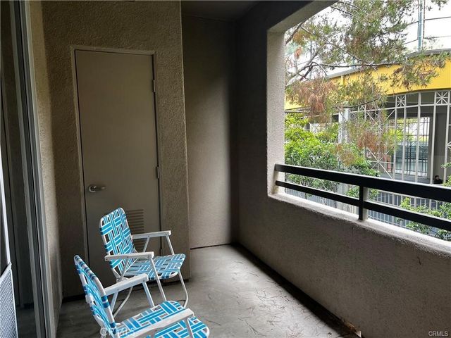 2274 Scholarship, Irvine, CA 92612