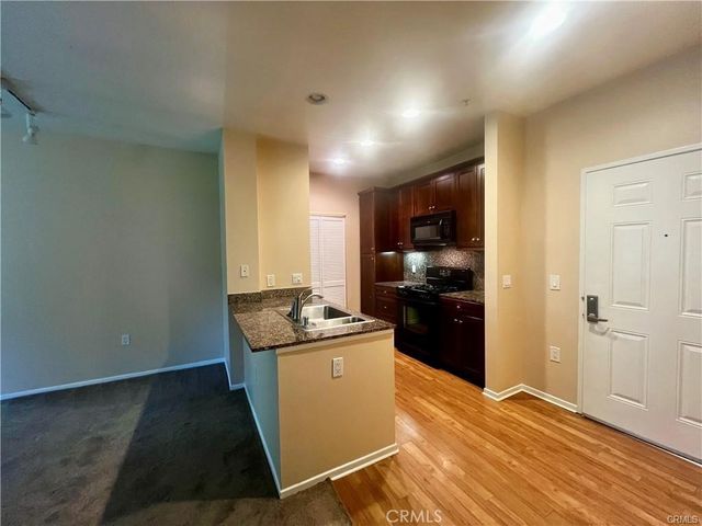 2274 Scholarship, Irvine, CA 92612