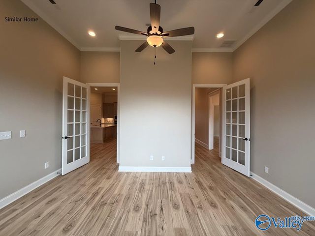 Edmonton - B Avondale Drive, Athens, AL 35613