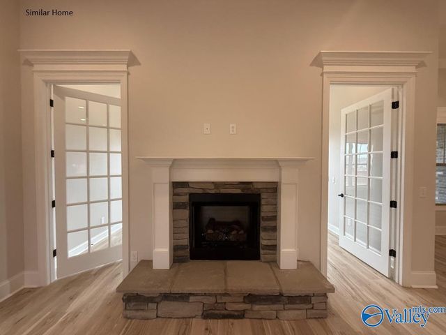 Edmonton - B Avondale Drive, Athens, AL 35613