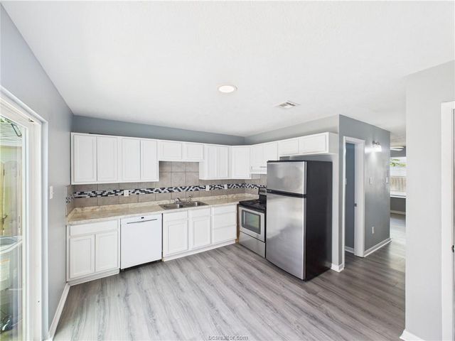 1104 Verde Drive A, Bryan, TX 77801