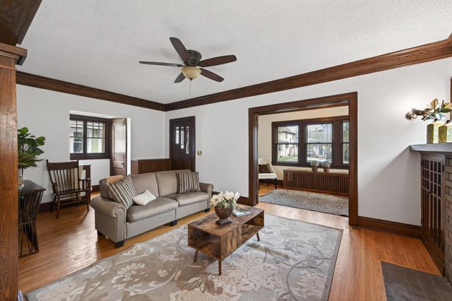 4320 Aldrich Avenue S, Minneapolis, MN 55409