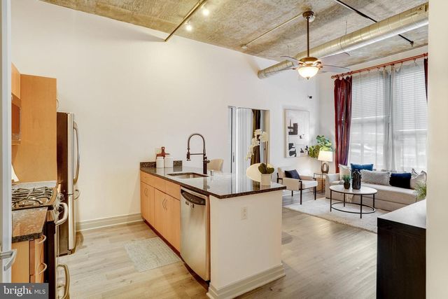 301 Massachusetts Ave NW Apt 102, Washington, DC 20001