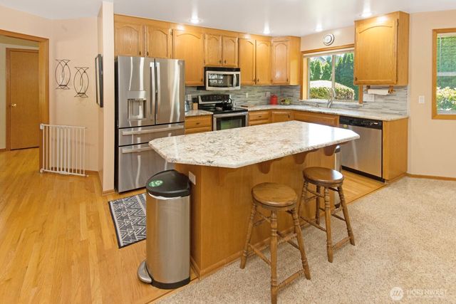 17219 90th Avenue Ct E, Puyallup, WA 98375