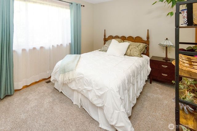 17219 90th Avenue Ct E, Puyallup, WA 98375