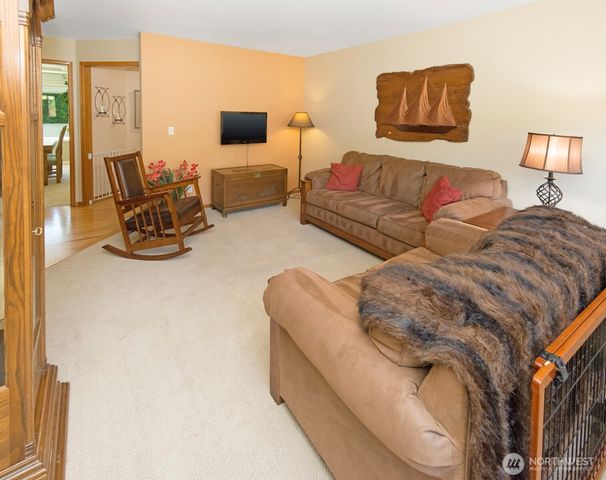 17219 90th Avenue Ct E, Puyallup, WA 98375