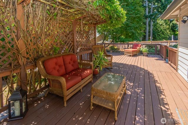 17219 90th Avenue Ct E, Puyallup, WA 98375