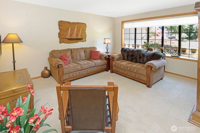17219 90th Avenue Ct E, Puyallup, WA 98375