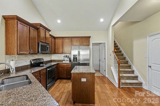 17119 Caldwell Track Drive, Huntersville, NC 28078