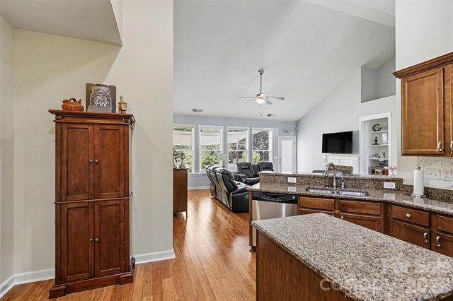17119 Caldwell Track Drive, Huntersville, NC 28078