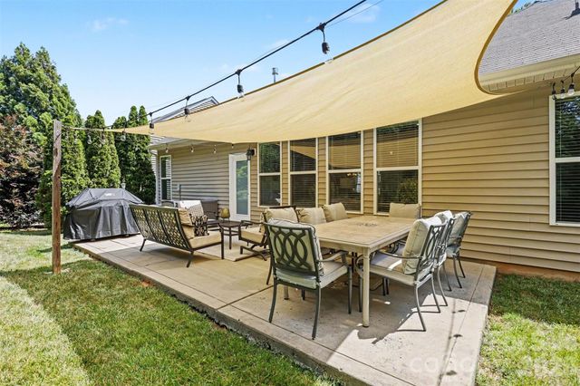 17119 Caldwell Track Drive, Huntersville, NC 28078