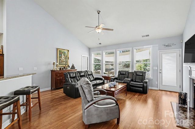 17119 Caldwell Track Drive, Huntersville, NC 28078