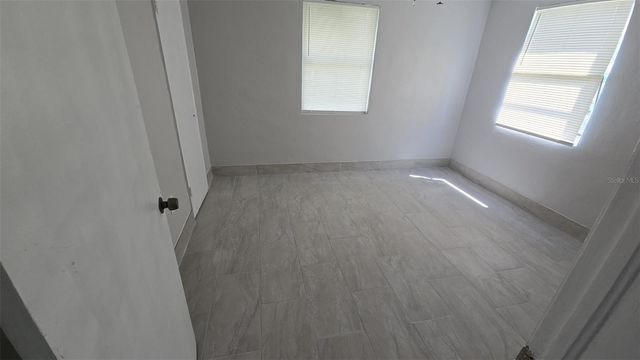 1011 NE 2ND STREET, Mulberry, FL 33860
